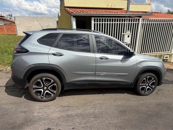 CHEVROLET-TRACKER-2025
