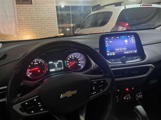 CHEVROLET-TRACKER-2023