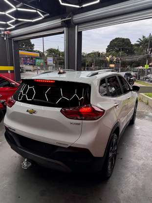 CHEVROLET-TRACKER-2024