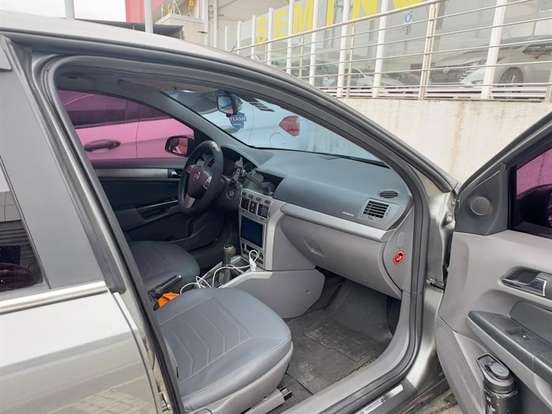 CHEVROLET-VECTRA-2.0 MPFI ELEGANCE 8V 140CV FLEX 4P MANUAL CHEVROLET-VECTRA-2009