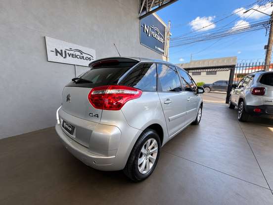 CITROËN-C4-2.0 GLX 16V FLEX 4P AUTOMÁTICO CITROËN-C4-2010