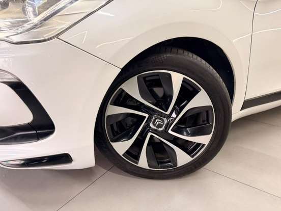 CITROËN-DS5-2013