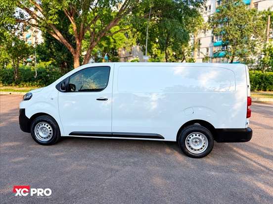CITROËN-JUMPY-2021