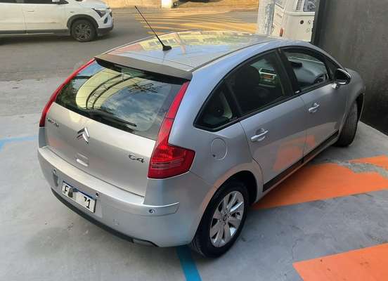 CITROËN-C4-2.0 EXCLUSIVE 16V FLEX 4P AUTOMÁTICO CITROËN-C4-2011