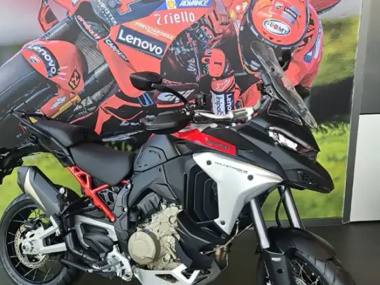 DUCATI-MULTISTRADA 1200 V4 RALLY ADVENTURE DUCATI-MULTISTRADA 1200 V4 RALLY ADVENTURE-2025
