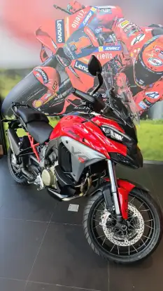 DUCATI-MULTISTRADA 1200 V4 S-2025