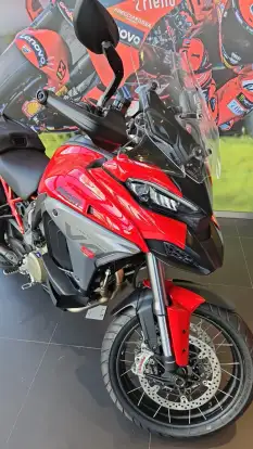 DUCATI-MULTISTRADA 1200 V4 S DUCATI-MULTISTRADA 1200 V4 S-2025