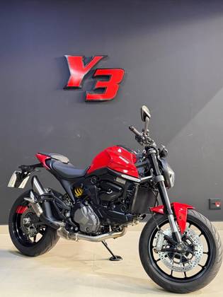 DUCATI MONSTER 937 