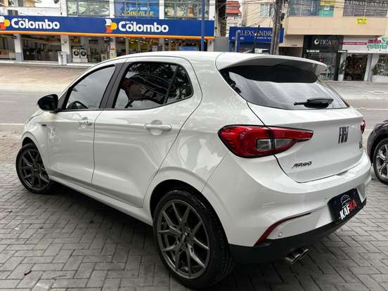 FIAT-ARGO-1.8 E.TORQ FLEX HGT MANUAL FIAT-ARGO-2017