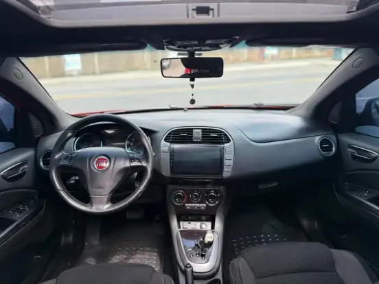 FIAT-BRAVO-1.8 SPORTING 16V FLEX 4P AUTOMATIZADO FIAT-BRAVO-2015