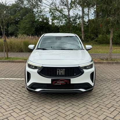 FIAT-FASTBACK-2022