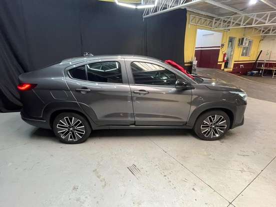 FIAT-FASTBACK-1.0 TURBO 200 HYBRID AUDACE CVT FIAT-FASTBACK-2025