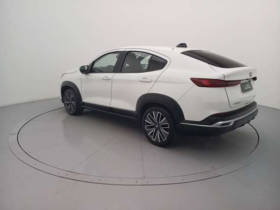 FIAT-FASTBACK-2025