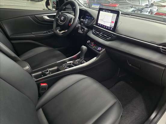 FIAT-FASTBACK-2025