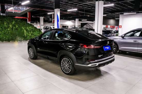 FIAT-FASTBACK-2023