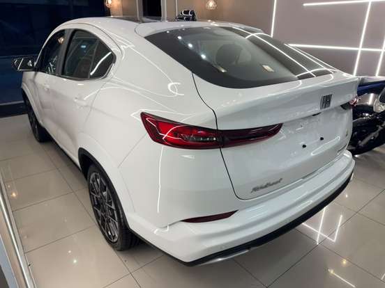 FIAT-FASTBACK-2025
