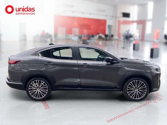 FIAT-FASTBACK-2024