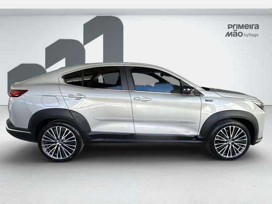 FIAT-FASTBACK-2024