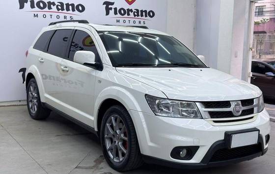FIAT FREEMONT 2.4 PRECISION 16V GASOLINA 4P AUTOMÁTICO