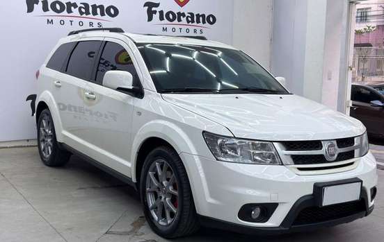 FIAT-FREEMONT-2014
