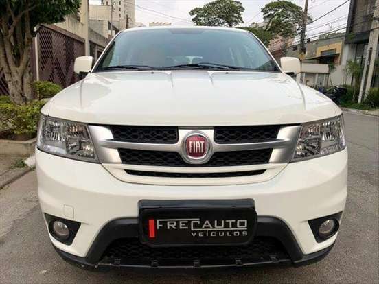 FIAT-FREEMONT-2.4 PRECISION 16V GASOLINA 4P AUTOMÁTICO FIAT-FREEMONT-2013