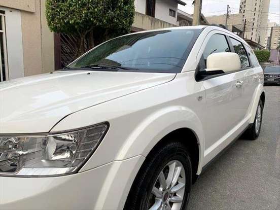 FIAT-FREEMONT-2.4 PRECISION 16V GASOLINA 4P AUTOMÁTICO FIAT-FREEMONT-2013