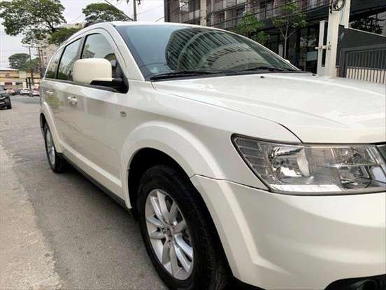 FIAT-FREEMONT-2.4 PRECISION 16V GASOLINA 4P AUTOMÁTICO FIAT-FREEMONT-2013