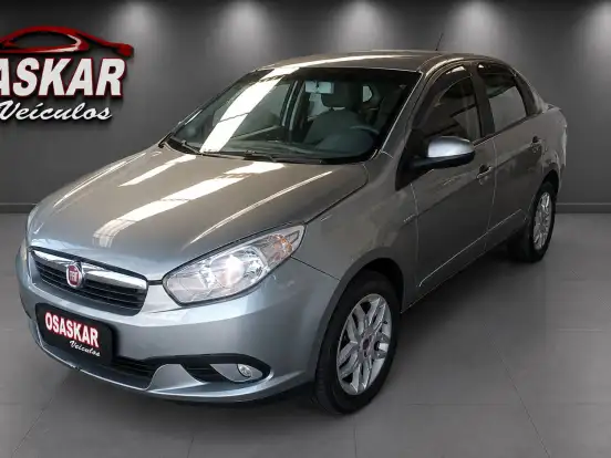 FIAT-GRAND SIENA-1.6 MPI ESSENCE 16V FLEX 4P AUTOMATIZADO FIAT-GRAND SIENA-2013