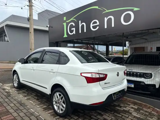 FIAT-GRAND SIENA-1.6 MPI ESSENCE 16V FLEX 4P AUTOMATIZADO FIAT-GRAND SIENA-2014