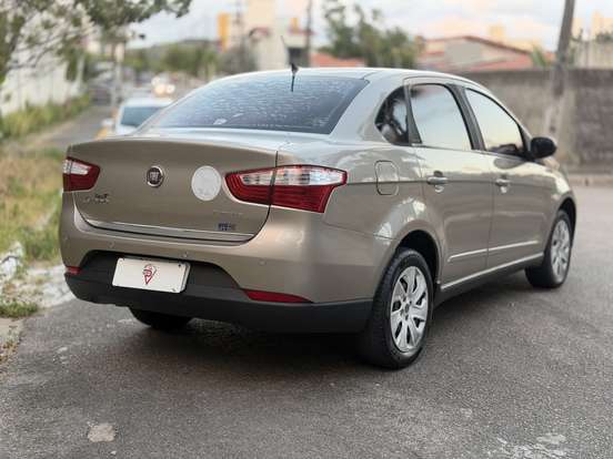 FIAT-GRAND SIENA-2014