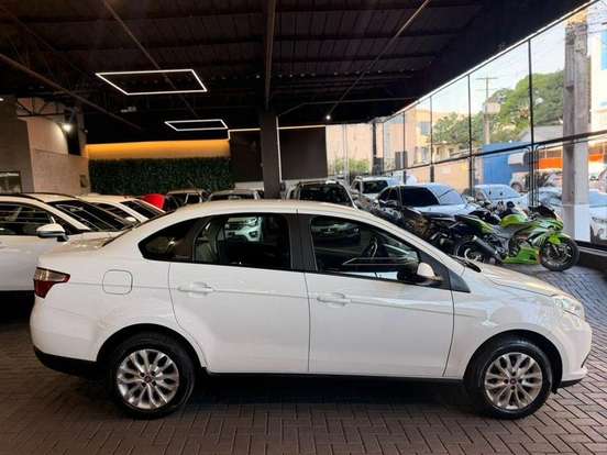FIAT-GRAND SIENA-1.4 MPI ATTRACTIVE 8V FLEX 4P MANUAL FIAT-GRAND SIENA-2017