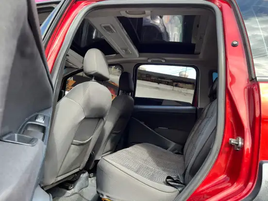 FIAT-IDEA-1.8 MPI ADVENTURE 8V FLEX 4P AUTOMATIZADO FIAT-IDEA-2011