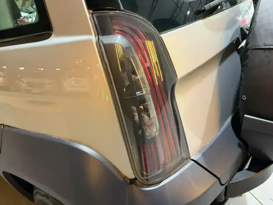 FIAT-IDEA-1.8 MPI ADVENTURE 8V FLEX 4P MANUAL FIAT-IDEA-2012