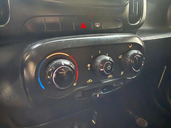 FIAT-MOBI-1.0 EVO FLEX LIKE. ON MANUAL FIAT-MOBI-2016