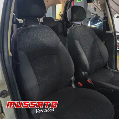 FIAT-PALIO-2015