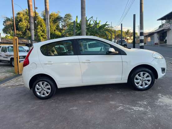 FIAT-PALIO-1.4 MPI ATTRACTIVE 8V FLEX 4P MANUAL FIAT-PALIO-2017