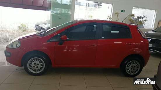 FIAT-PUNTO-2015