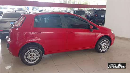 FIAT-PUNTO-2015