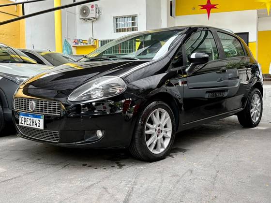 FIAT PUNTO 1.4 ATTRACTIVE 8V FLEX 4P MANUAL
