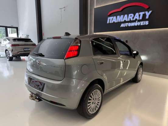 FIAT-PUNTO-2010