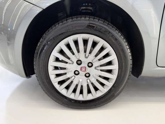 FIAT-PUNTO-2010