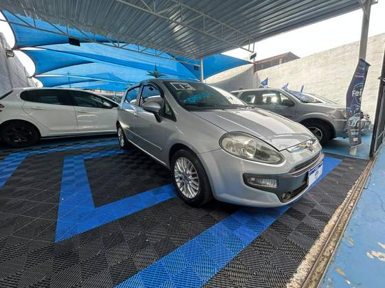 FIAT PUNTO 1.6 ESSENCE 16V FLEX 4P AUTOMATIZADO