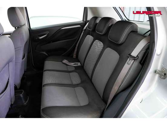 FIAT-PUNTO-1.6 ESSENCE 16V FLEX 4P MANUAL FIAT-PUNTO-2012