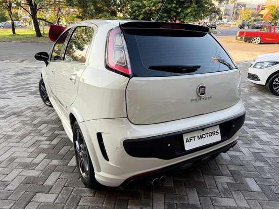 FIAT-PUNTO-2015