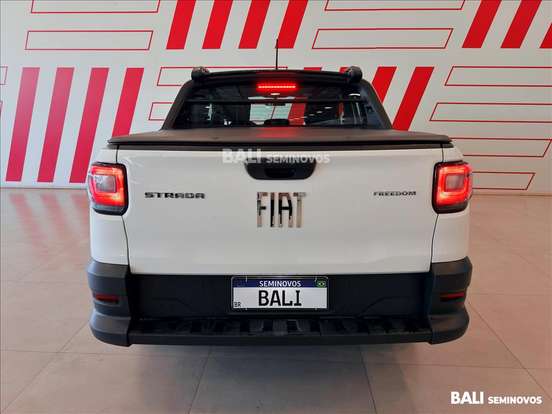 FIAT-STRADA-2024