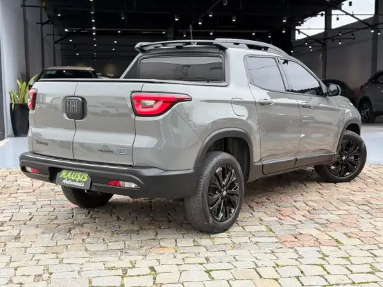 FIAT-TORO-2023