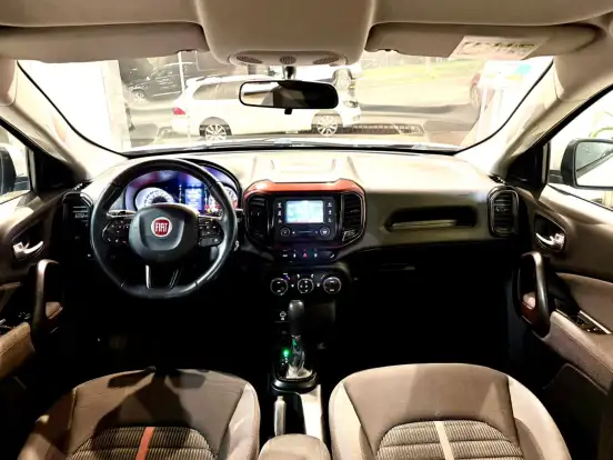 FIAT-TORO-1.8 16V EVO FLEX FREEDOM AT6 FIAT-TORO-2018
