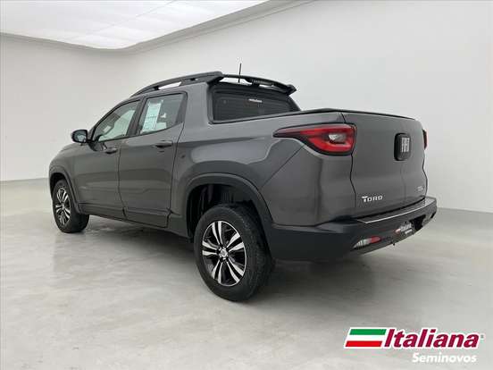 FIAT-TORO-2023