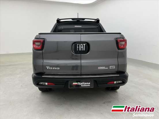 FIAT-TORO-2023