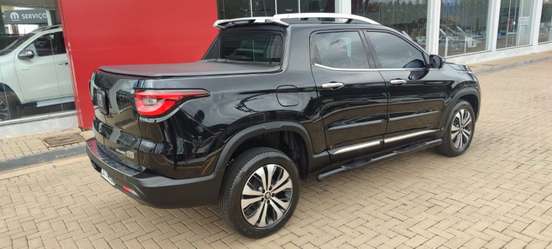 FIAT-TORO-2023